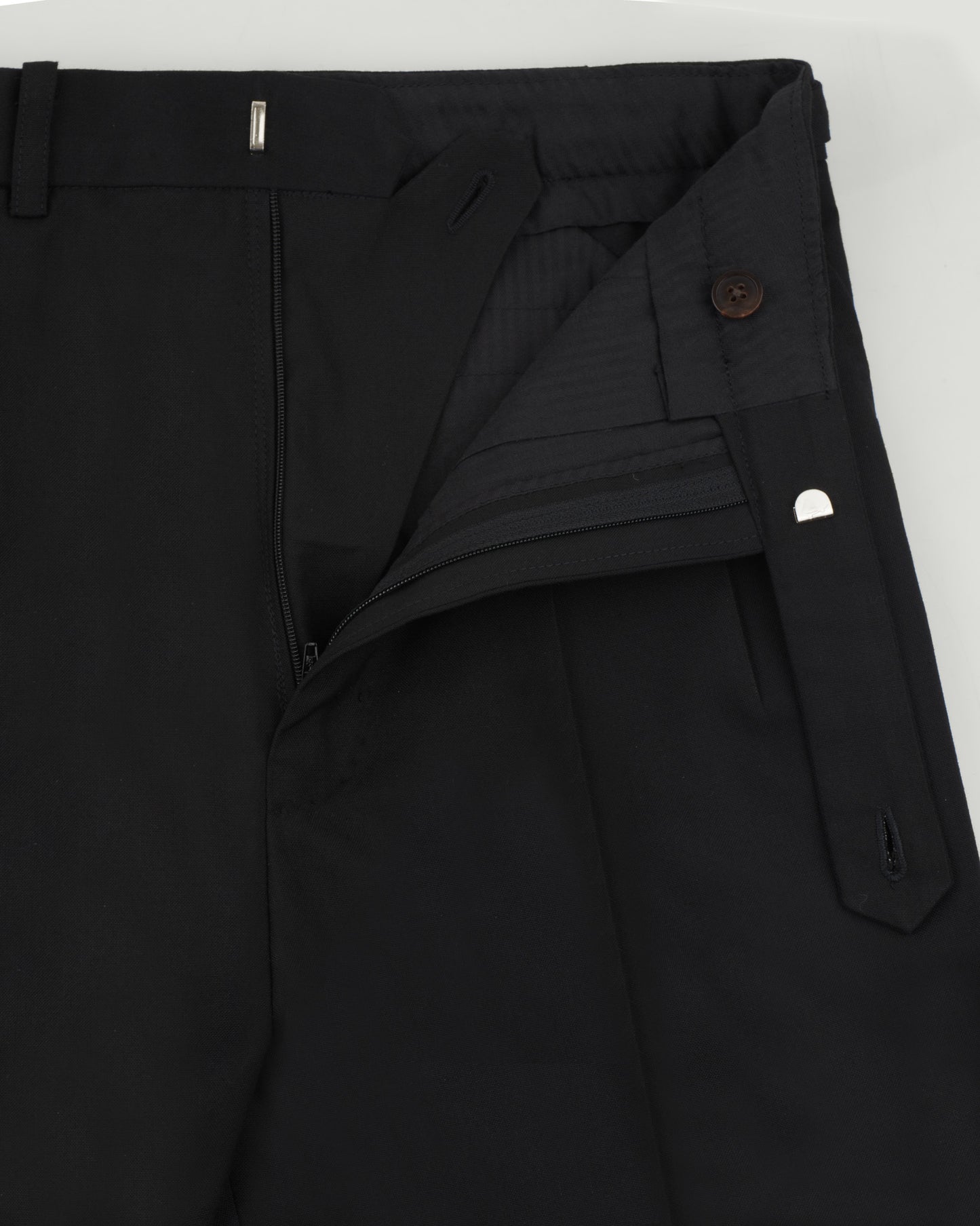 Diplomate Relaxed Tailored Fit Trousers